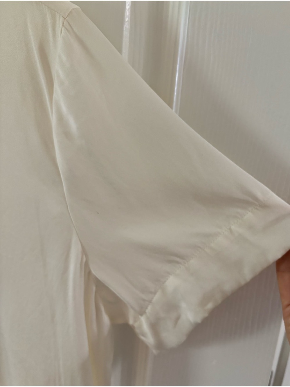 Quince Washable Stretch Silk Short Sleeve Notch Collar Blouse Cream/Ivory M - Picture 5 of 9
